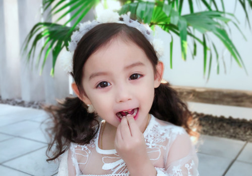 唐姓取名有内涵的女孩三字_女孩取名唐靓琳 唐姓取名有内涵的女孩三字_女孩取名唐靓琳