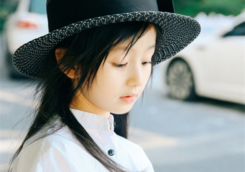 �հ�Ů�����ֺ�������_Ů�����ְ׵t�B