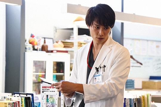 《小圆26岁,在做实习医生!》第1集分集剧情介绍