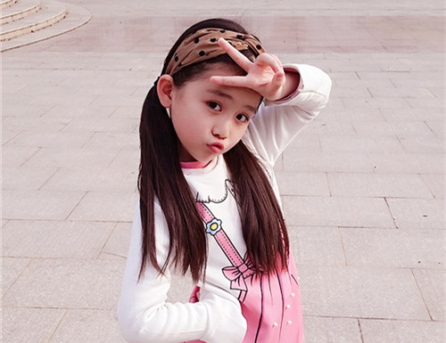 黄姓女孩古诗的名字_黄姓宝宝取名黄曦瑶 黄姓女孩古诗的名字_黄姓宝宝取名黄曦瑶