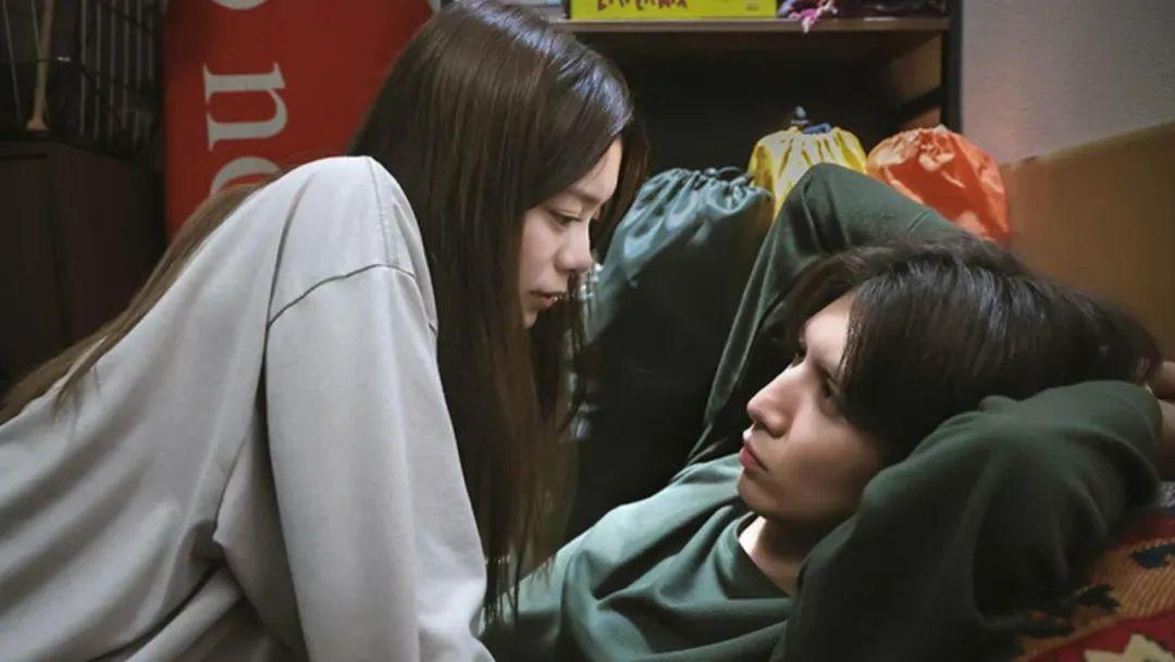 《以吻封缄》第5集分集剧情介绍