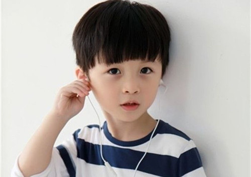 姓封的名字怎么取_男孩起名封允彬 姓封的名字怎么取_男孩起名封允彬