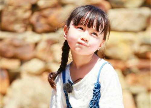 2025年吕姓女孩起名_蛇年宝宝取名吕章雅 2025年吕姓女孩起名_蛇年宝宝取名吕章雅