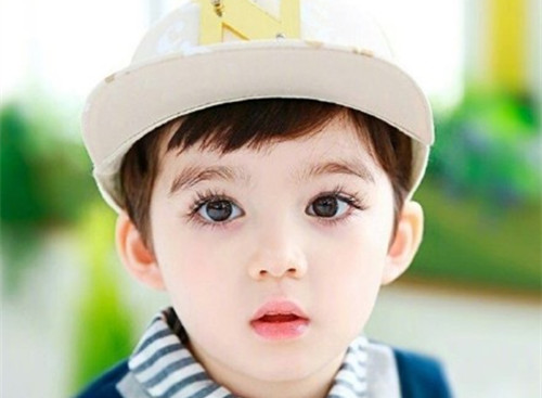 男主名字姓薄两个字_男孩名字薄钦仪 男主名字姓薄两个字_男孩名字薄钦仪