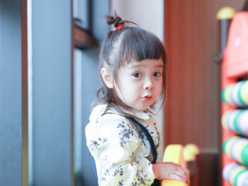取名字2025属蛇的女孩子姓毛_蛇年宝宝取名毛艾宜 取名字2025属蛇的女孩子姓毛_蛇年宝宝取名毛艾宜