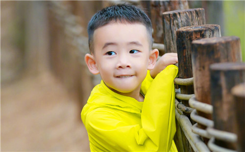 仲姓怎么取名_男孩起名仲姿元 仲姓怎么取名_男孩起名仲姿元