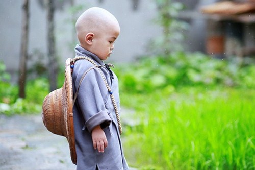 张姓命里缺水缺金的男孩名字_张姓宝宝取名张鸿彰 张姓命里缺水缺金的男孩名字_张姓宝宝取名张鸿彰