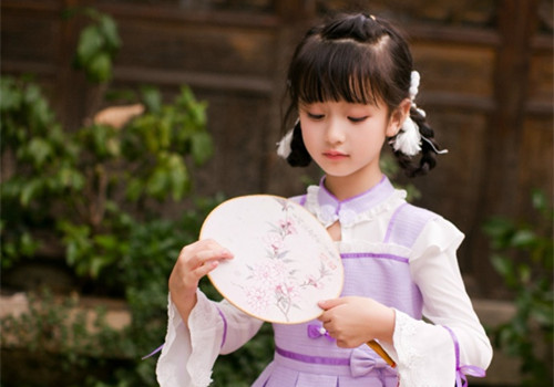 何彭倩名字怎么样_何姓宝宝取名何彭倩 何彭倩名字怎么样_何姓宝宝取名何彭倩