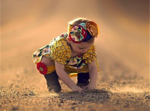 邱姓中间梓字女孩蛇宝宝_蛇年宝宝取名邱逸尘 邱姓中间梓字女孩蛇宝宝_蛇年宝宝取名邱逸尘